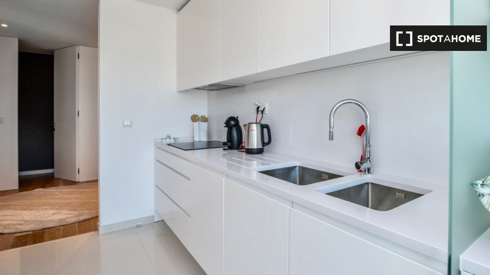 Apartment Lisbon, 2 beds, 130m² — photo 12