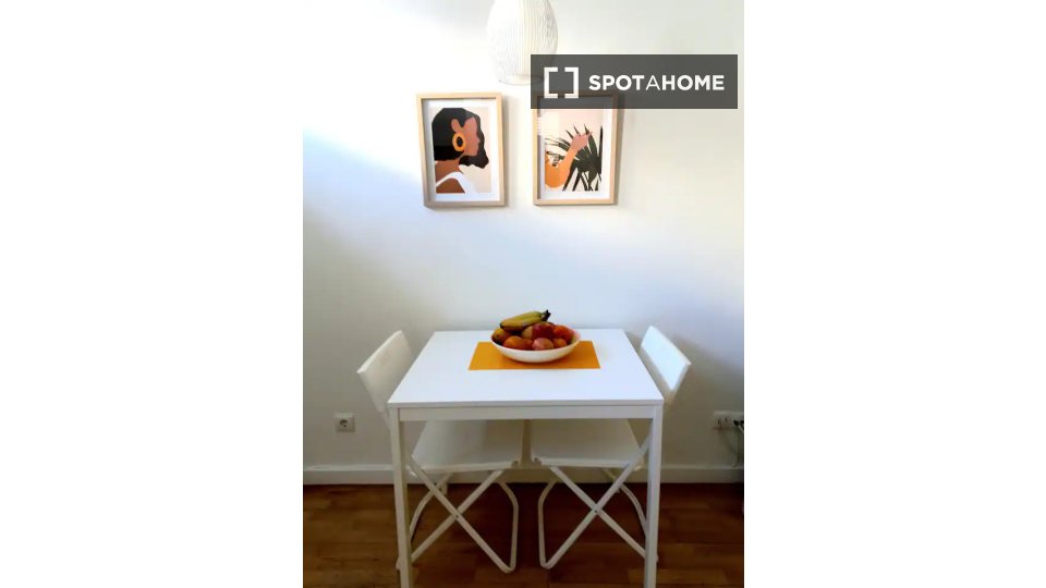 Apartment Lisbon, 1 bed — photo 13