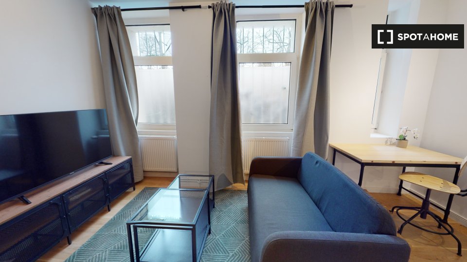 Apartment Berlin, 1 bed, 70m² — photo 5