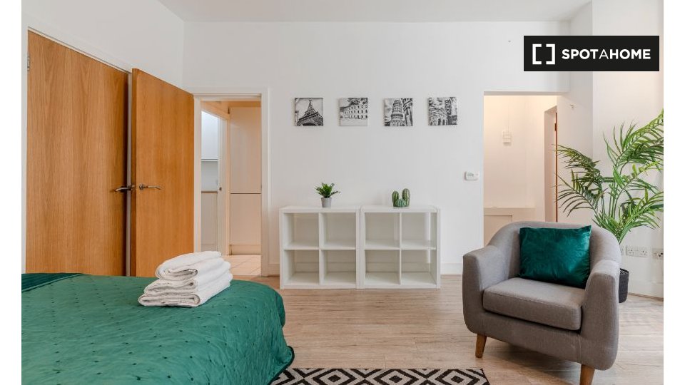 Apartment London, 1 bed — photo 16