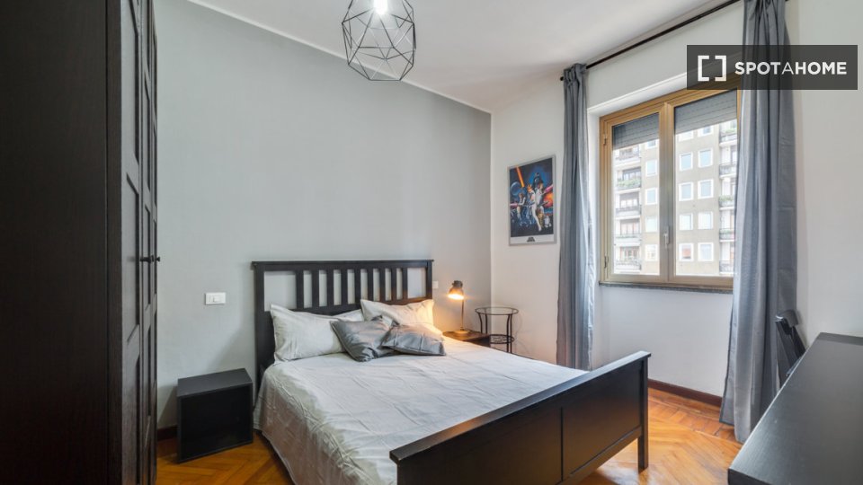 Double room Milan, 5 beds, 123m² — photo 1