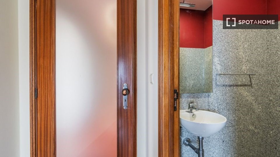 Double room Porto, 5 beds, 180m² — photo 16