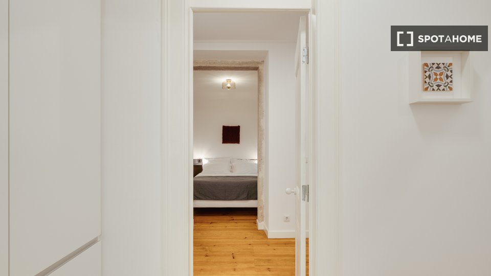 Apartment mono Lisbon, 65m² — photo 11