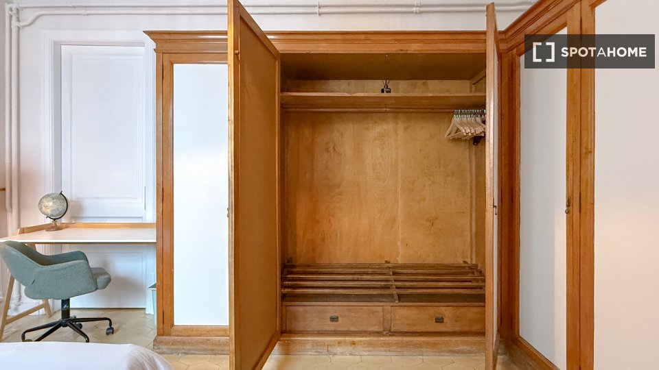 Double room Barcelona, 8 beds, 250m² — photo 48
