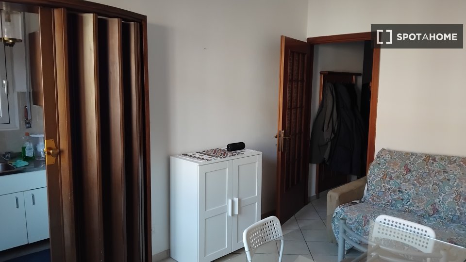 Double room Milan, 1 bed, 75m² — photo 3