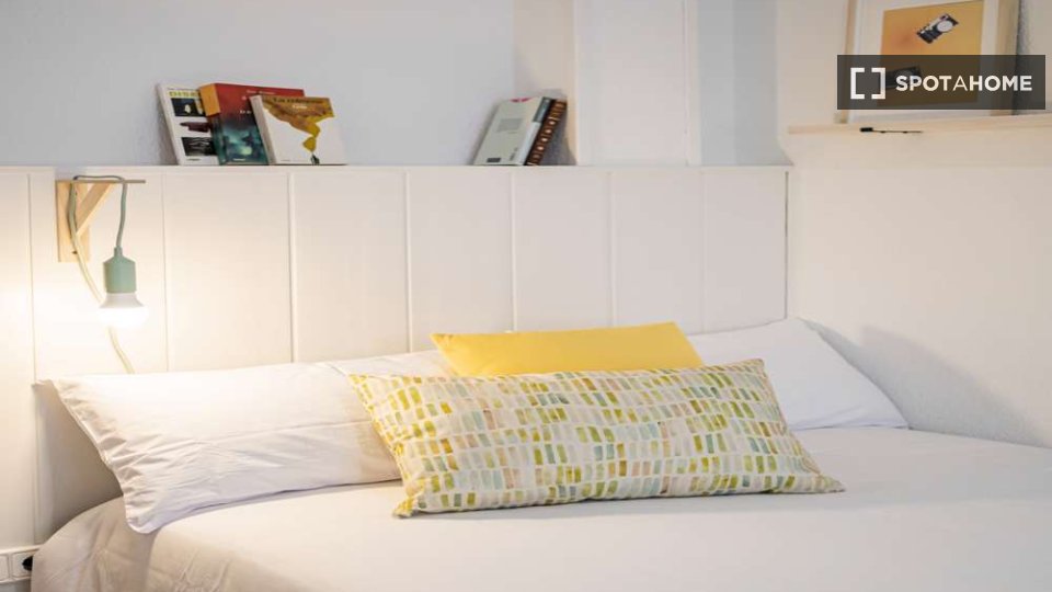 Double room Madrid, 25 beds — photo 12