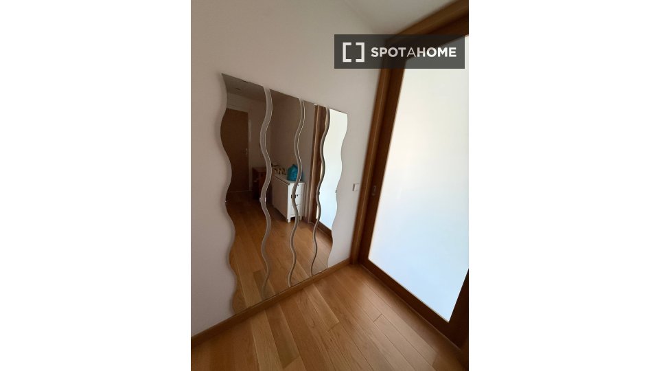 Double room Porto, 2 beds, 38m² — photo 1