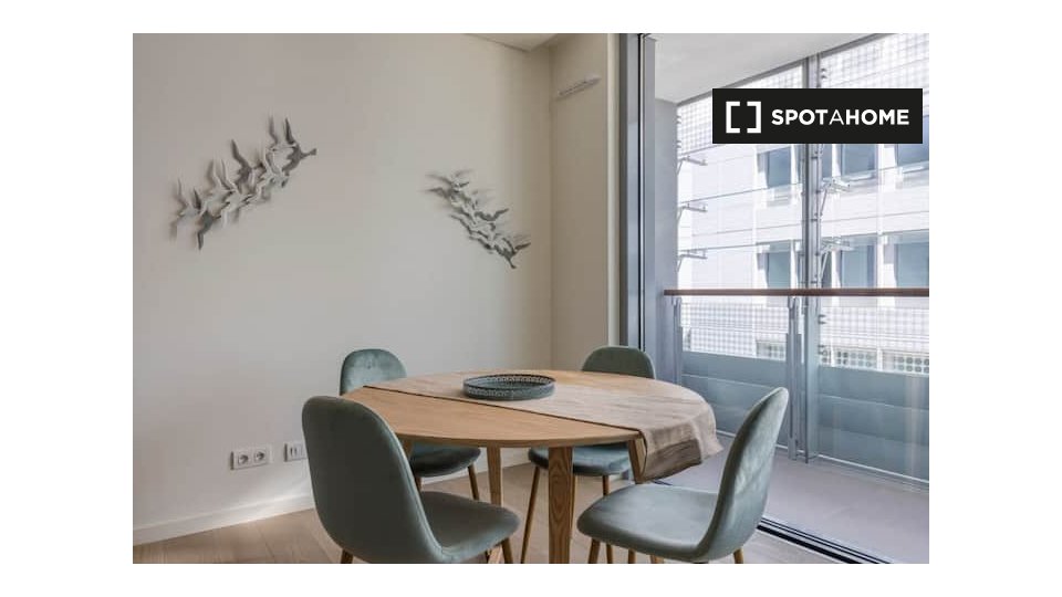 Apartment Lisbon, 1 bed — photo 13