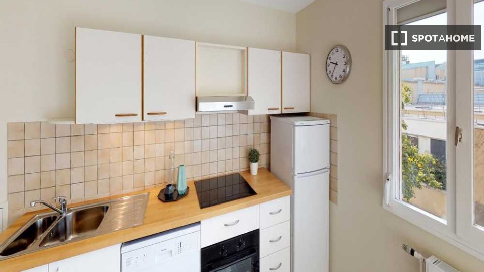 Double room Lyon, 4 beds, 70m² — photo 8