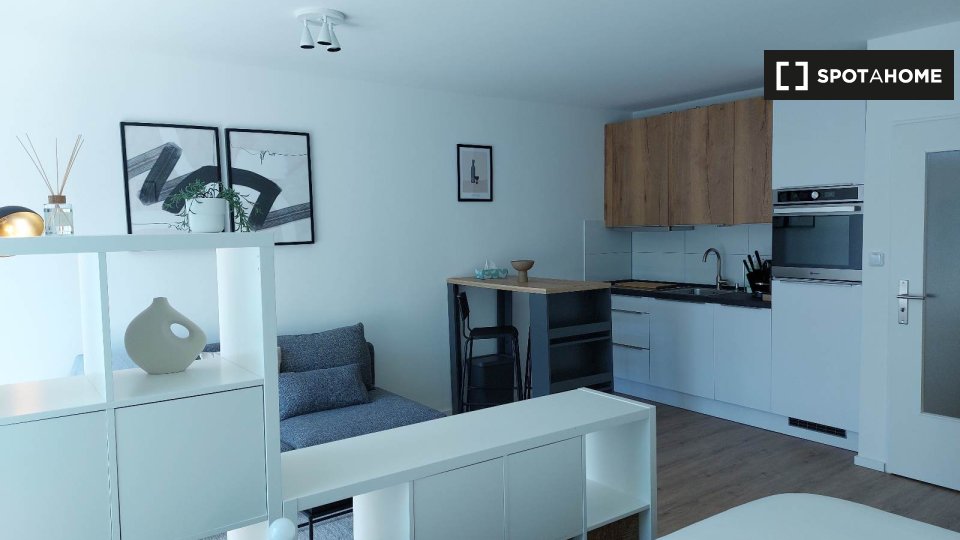 Apartment Hamburg, 1 bed, 34m² — photo 3