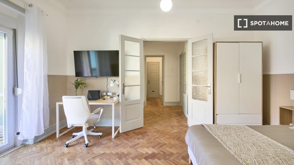 Double room Lisbon, 7 beds — photo 12