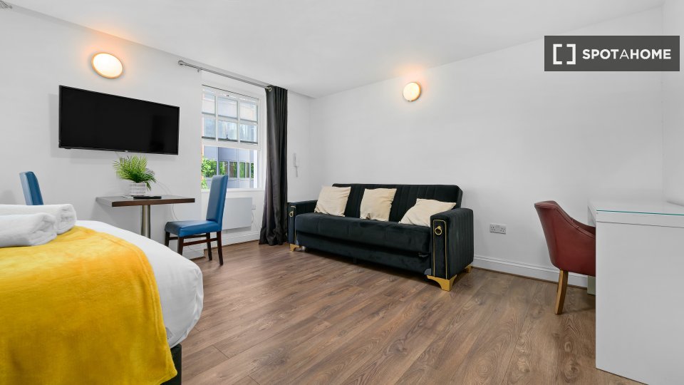 Apartment mono London — photo 16