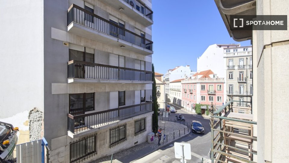 Double room Lisbon, 4 beds — photo 4