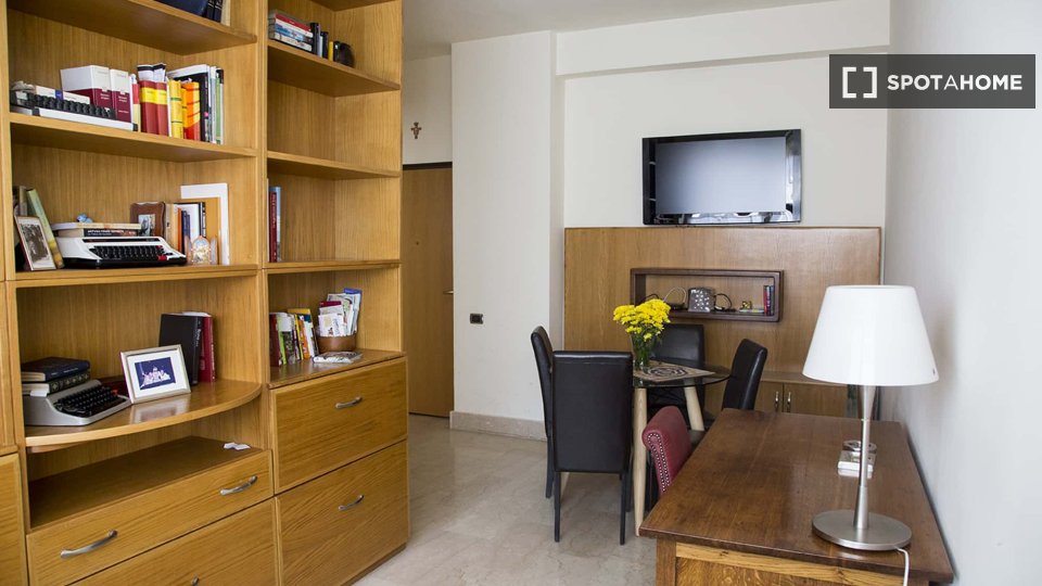 Apartment Rome, 1 bed, 70m² — photo 15