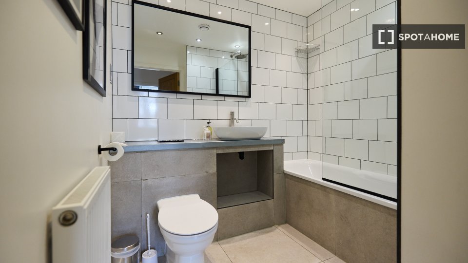 Apartment London, 2 beds, 84m² — photo 9
