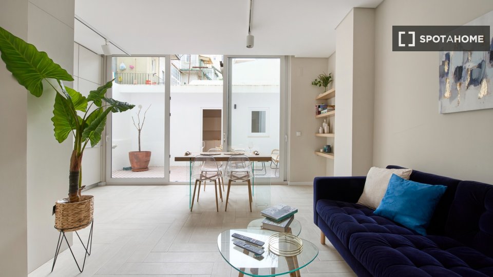 Apartment Lisbon, 1 bed — photo 34
