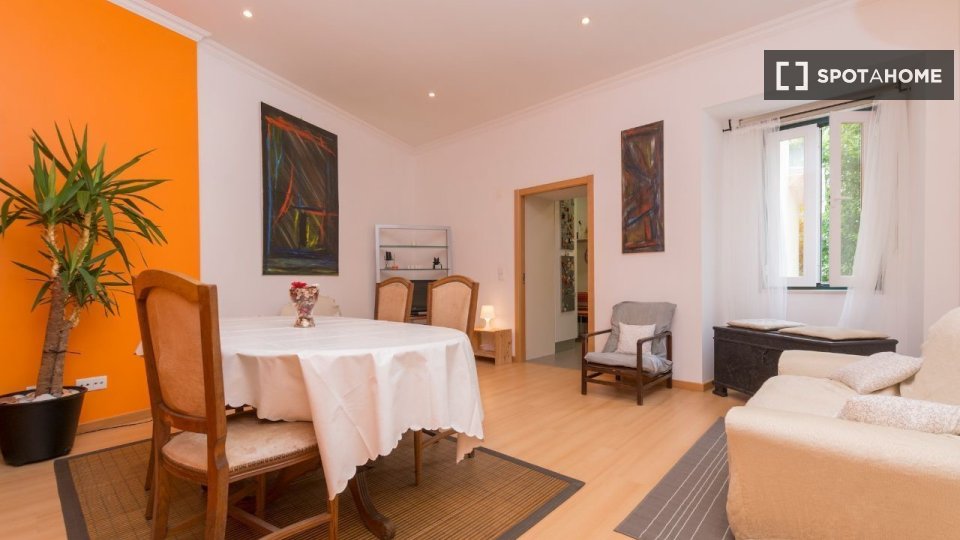 Apartment Lisbon, 3 beds — photo 11
