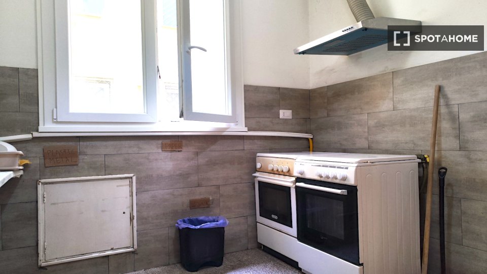 Double room Rome, 6 beds, 140m² — photo 22