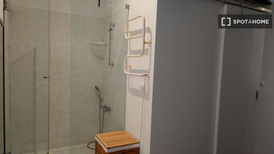 Apartment Lisbon, 1 bed — photo 18