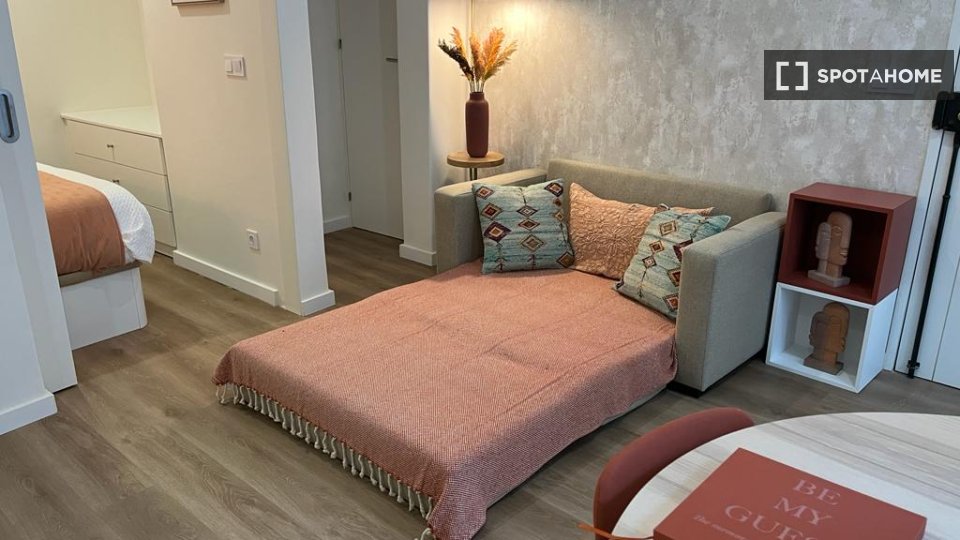Apartment Lisbon, 1 bed, 40m² — photo 1