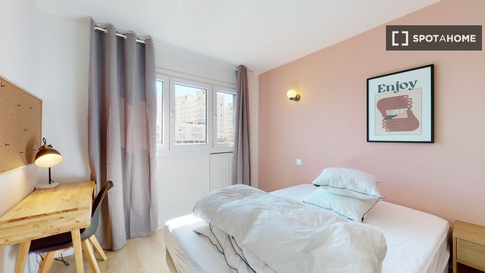 Double room Marseille, 9 beds — photo 2