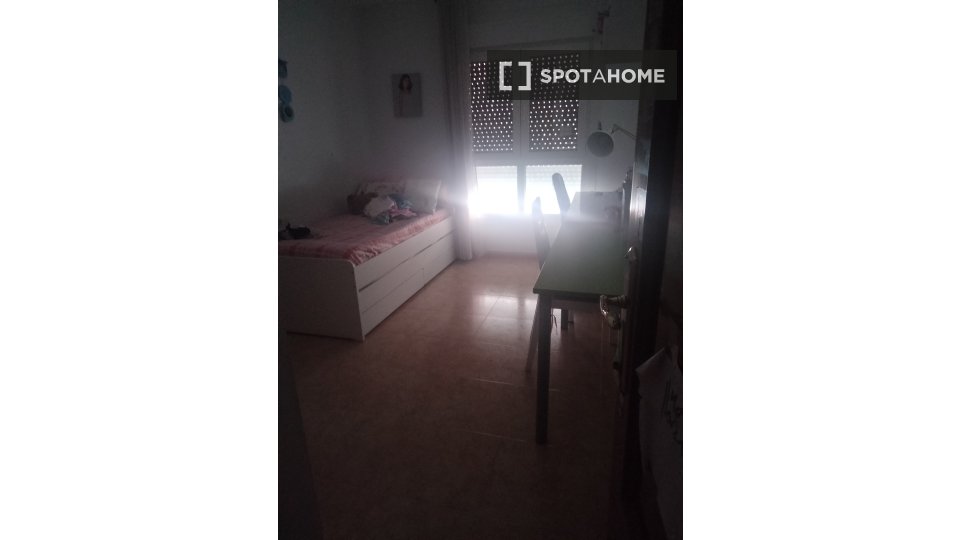Double room Almeria, 3 beds, 110m² — photo 6