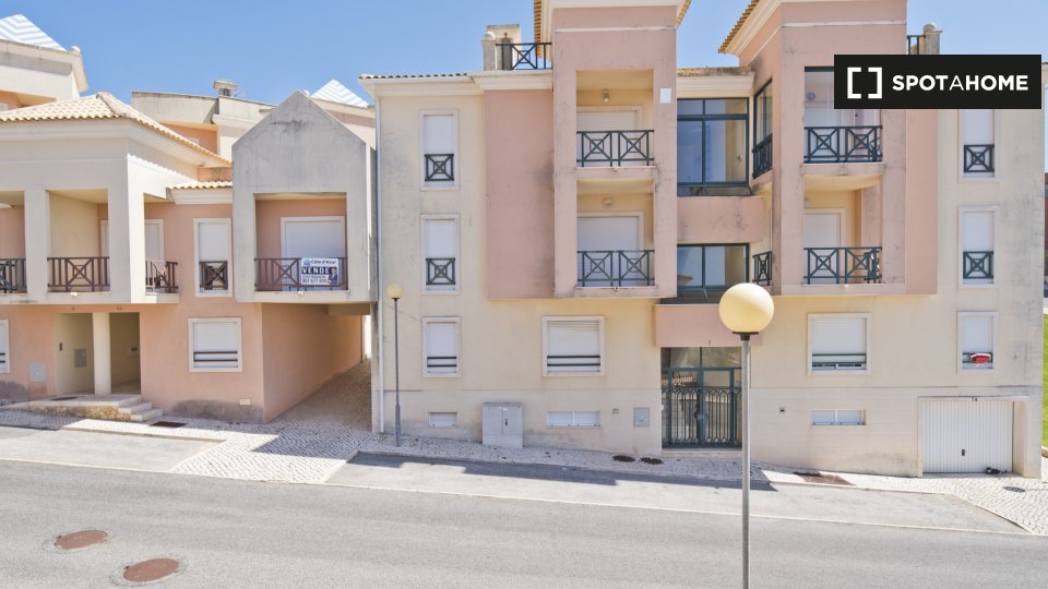 Apartment Lisbon, 4 beds — photo 15