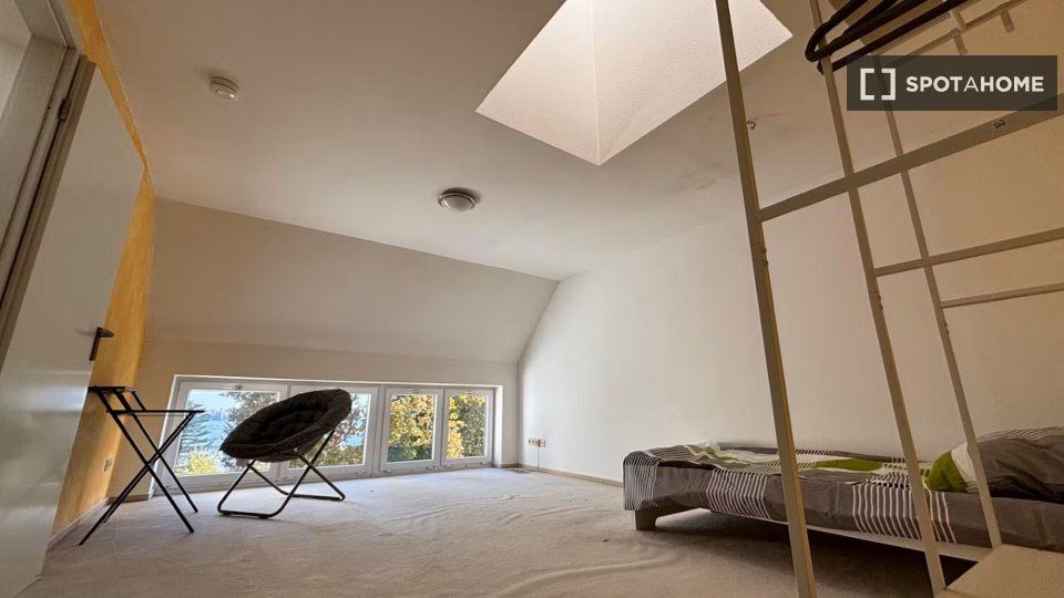 Double room Berlin, 2 beds, 80m² — photo 10