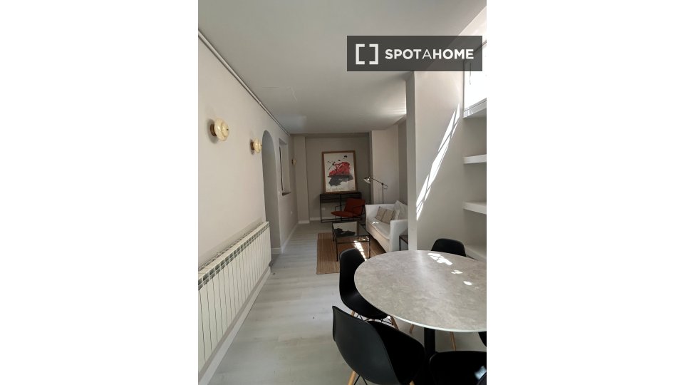 Apartment Madrid, 2 beds, 95m² — photo 2