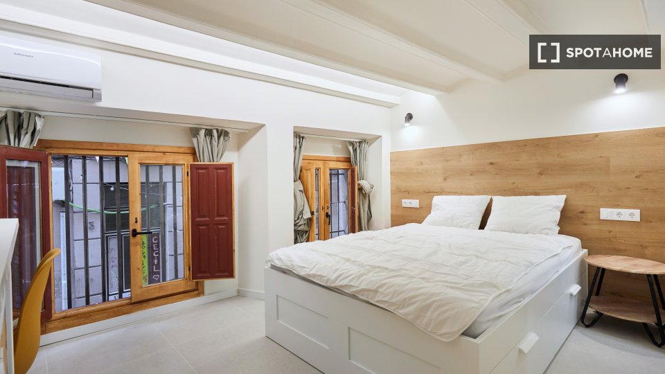 Apartment mono Barcelone, 18m² — photo 4