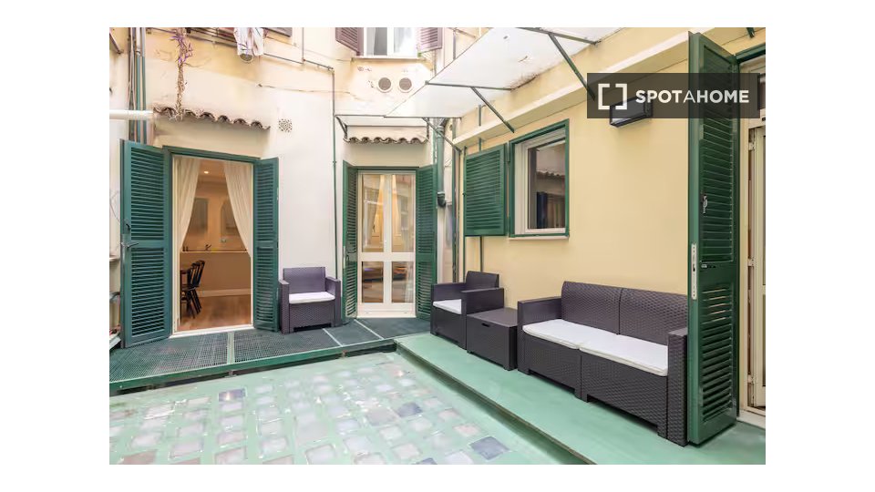 Apartment Rome, 2 beds — photo 16