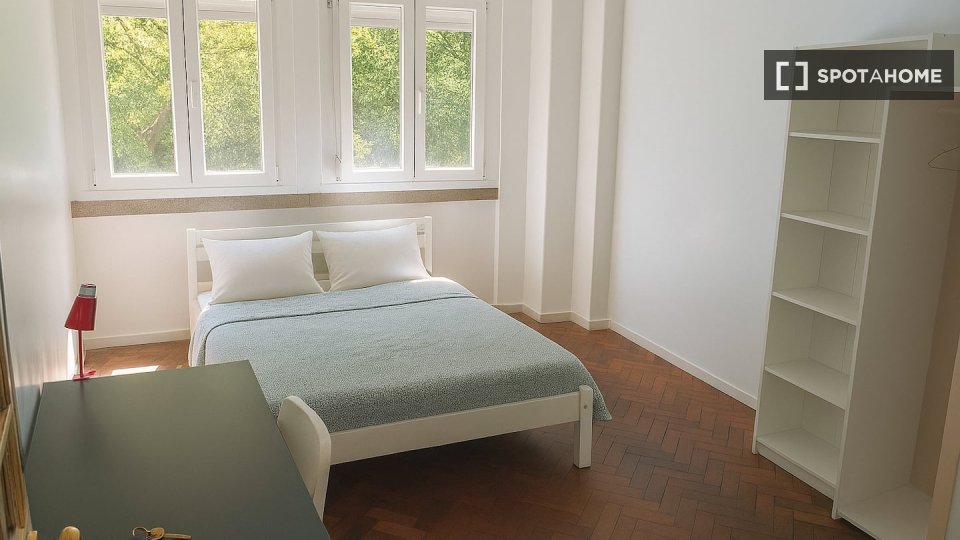 Double room Lisbon, 7 beds — photo 28