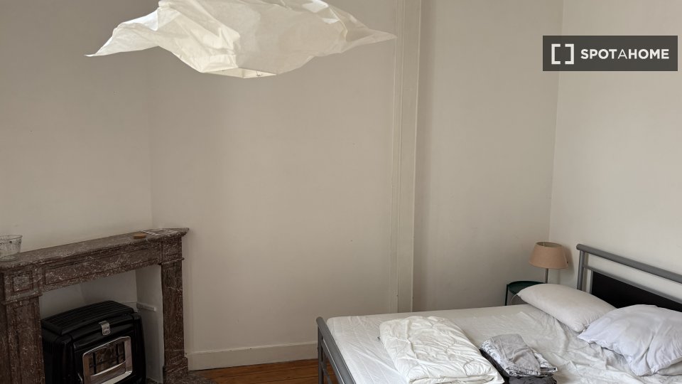 Double room Brussels, 4 beds — photo 8