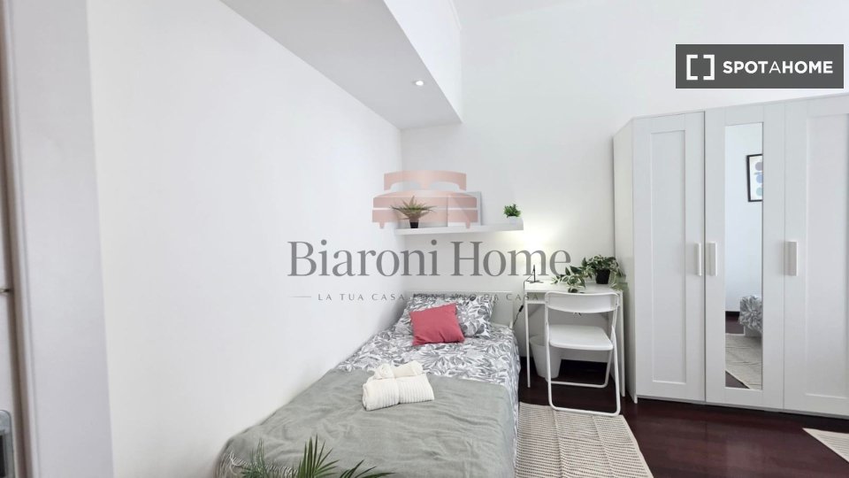 Double room Milan, 4 beds, 100m² — photo 3
