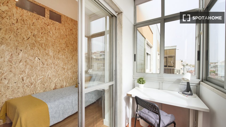 Double room Lisbon, 6 beds — photo 17