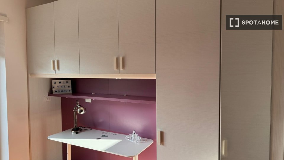 Double room Rome, 3 beds — photo 4