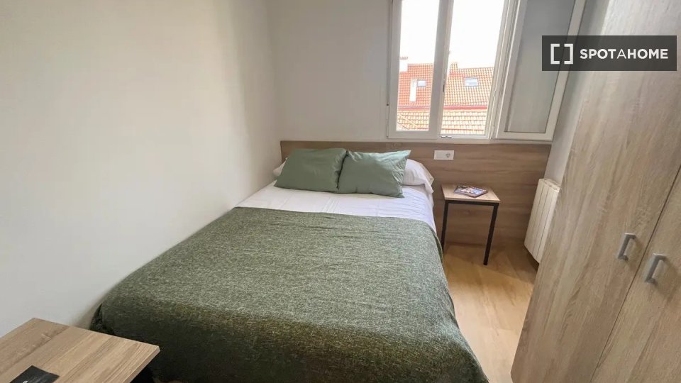 Double room Madrid, 6 beds — photo 15