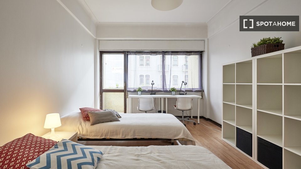 Double room Lisbon, 10 beds — photo 34