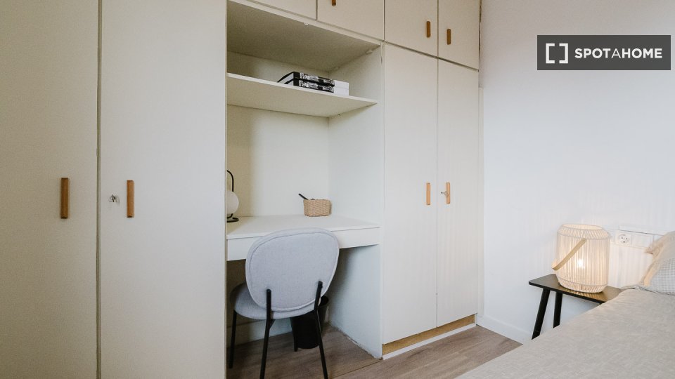 Double room Barcelona, 8 beds, 220m² — photo 34