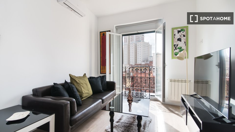 Apartment Madrid, 2 beds, 75m² — photo 14