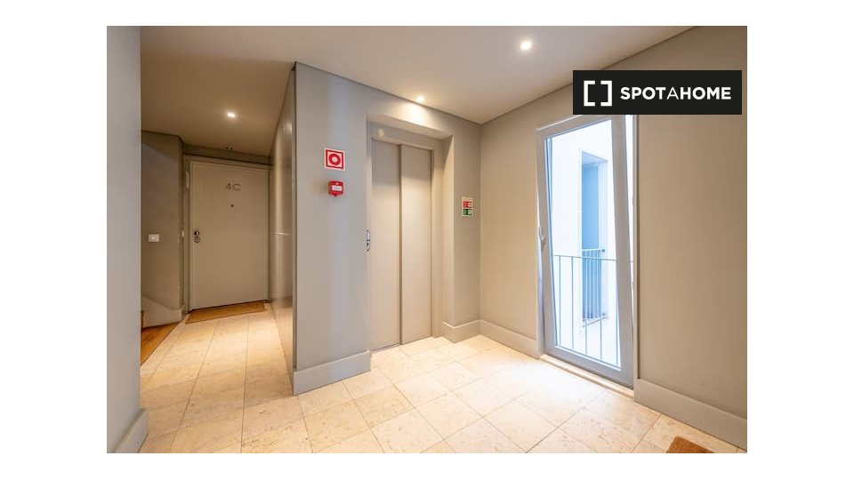 Apartment Lisbon, 1 bed — photo 18