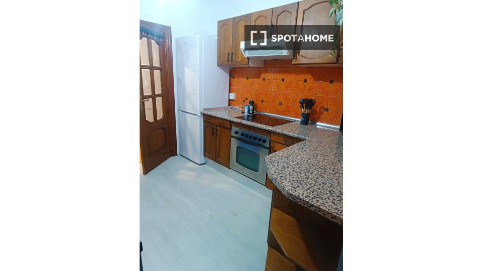 Double room Valladolid, 3 beds, 75m² — photo 5