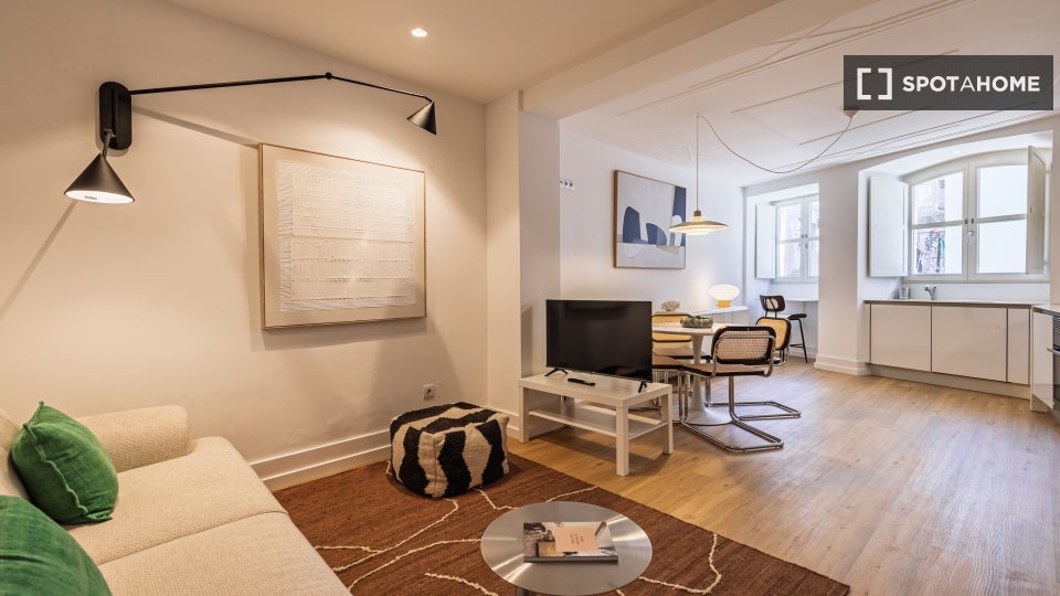 Apartment Lisbon, 1 bed — photo 14