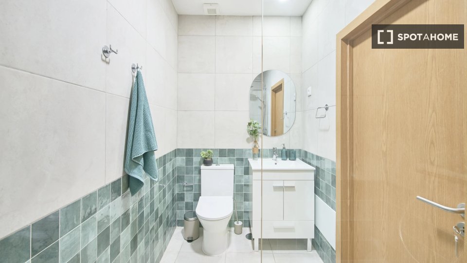 Double room Lisbon, 10 beds — photo 19