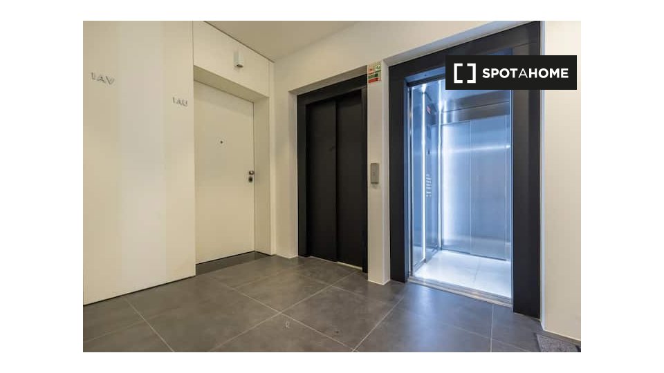 Apartment Lisbon, 1 bed — photo 16