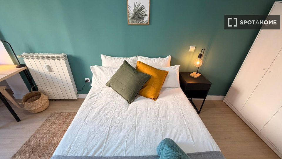 Double room Madrid, 5 beds, 90m² — photo 14