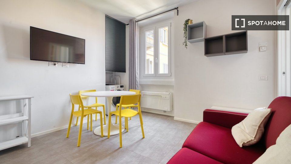 Appartamento in affitto a Centrale, Milano 1 camera da letto - a Milano