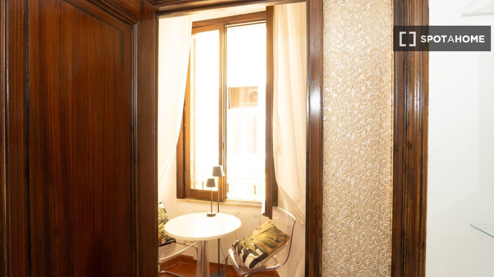 Apartment Rome, 1 bed, 35m² — photo 10
