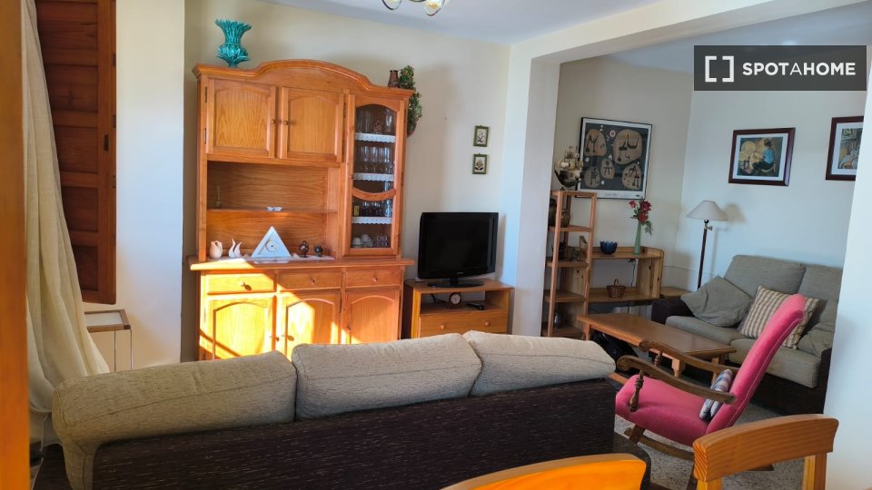 Apartment Granada, 4 beds, 114m² — photo 13