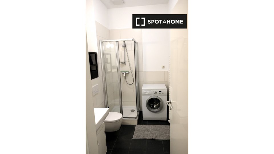 Apartment Berlin, 1 bed, 41m² — photo 2